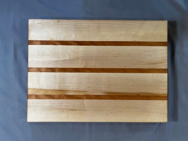 Maple and Cherry Edge Grain Cutting Board - Image 2